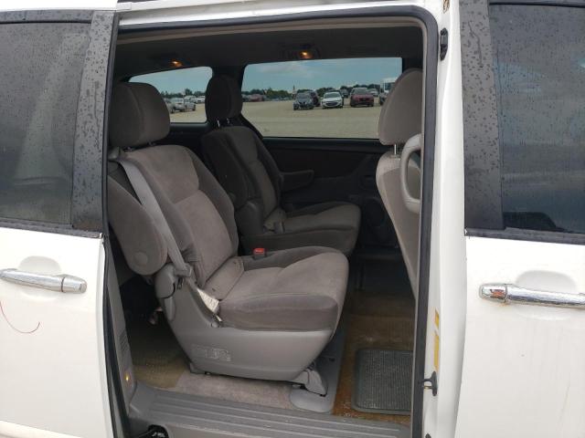 Photo 6 from auction – 2010 TOYOTA SIENNA CE with VIN 5TDKK4CC2AS341060