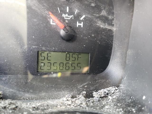 Photo 8 from auction – 2004 FORD F150 with VIN 1FTRX14W14NA79727
