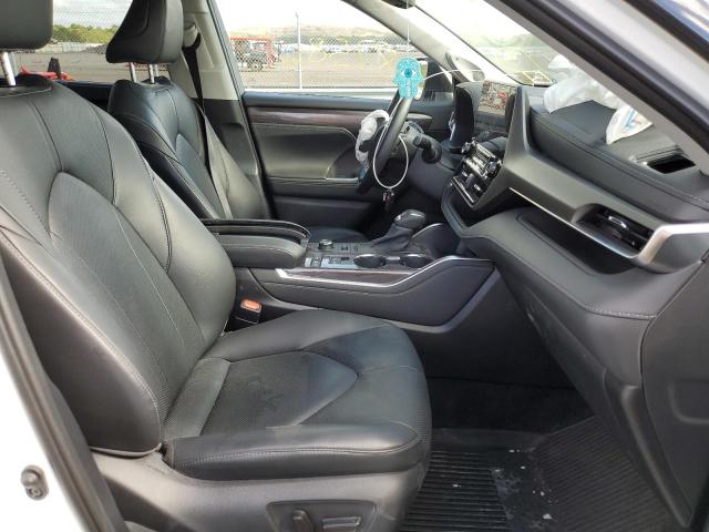 Photo 5 from auction – 2021 TOYOTA HIGHLANDER with VIN 5TDDZRBHXMS532311