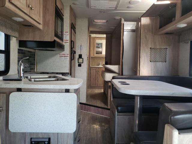 Photo 6 from auction – 2018 FORD ECONOLINE with VIN 1FDXE4FSXJDC14516