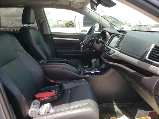Photo 5 from auction – 2017 TOYOTA HIGHLANDER with VIN 5TDJZRFH0HS422953