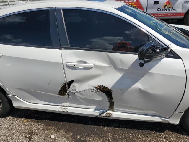 Photo 9 from auction – 2018 HONDA CIVIC EX with VIN 19XFC2F72JE037237