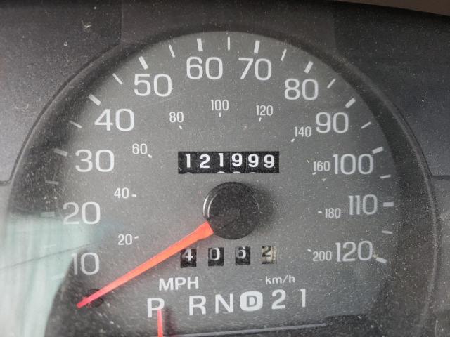 Photo 8 from auction – 2002 MERCURY GRAND MARQ with VIN 2MEFM74W42X634517