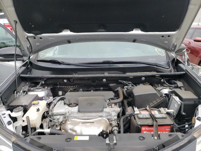 Photo 7 from auction – 2016 TOYOTA RAV4 SE with VIN 2T3NFREV4GW260999