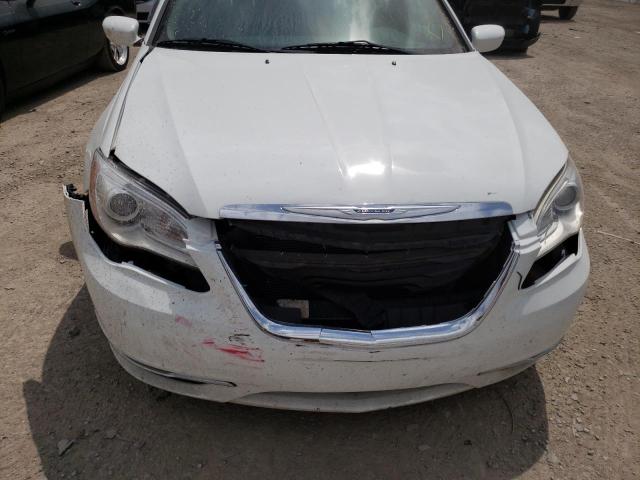 Photo 9 from auction – 2014 CHRYSLER 200 LX with VIN 1C3CCBABXEN125098