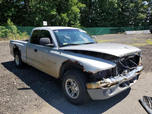 DODGE DAKOTA 2000 with VIN 1B7GL22X1YS705725 - Photo from auction