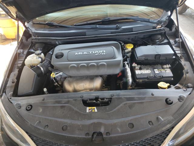 Photo 7 from auction – 2015 CHRYSLER 200 LIMITE with VIN 1C3CCCAB8FN748842