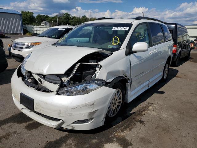 Photo 2 from auction – 2010 TOYOTA SIENNA XLE with VIN 5TDYK4CC2AS337066