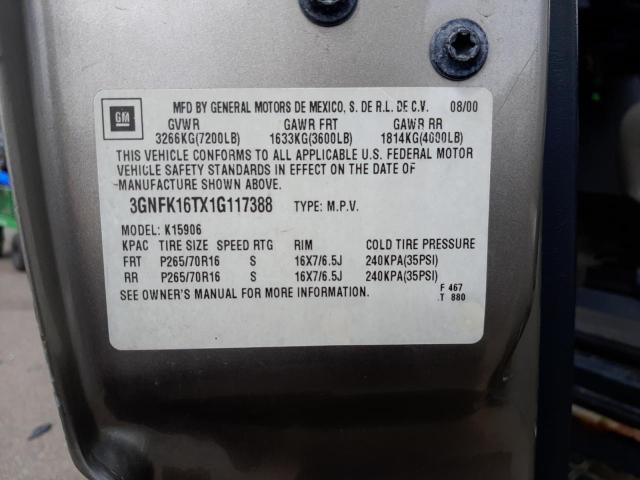 Photo 10 from auction – 2001 CHEVROLET SUBURBAN with VIN 3GNFK16TX1G117388