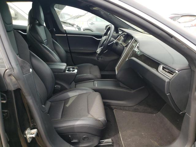 Photo 5 from auction – 2017 TESLA MODEL S with VIN 5YJSA1E26HF188445