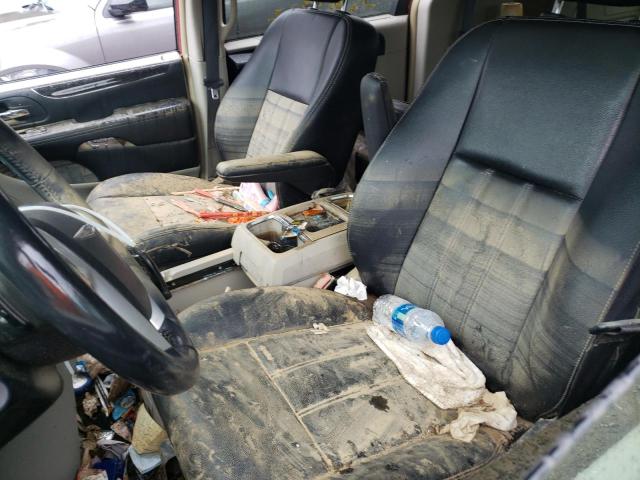 Photo 9 from auction – 2015 CHRYSLER TOWN & COU with VIN 2C4RC1BG7FR728685