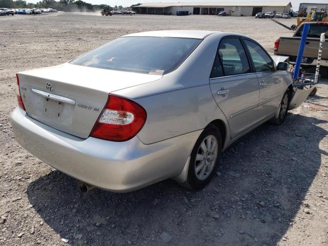 Photo 4 from auction – 2004 TOYOTA CAMRY LE with VIN 4T1BE32KX4U380193