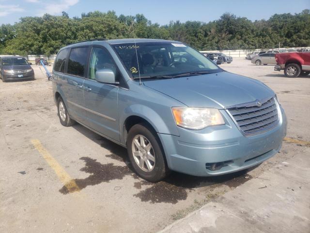 Photo 1 from auction – 2010 CHRYSLER TOWN & COU with VIN 2A4RR8D1XAR415536