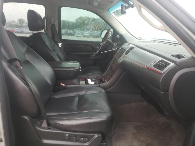 Photo 5 from auction – 2010 CADILLAC ESCALADE with VIN 1GYUKAEF7AR175237