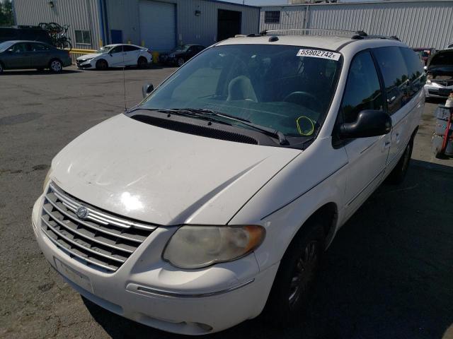 Photo 2 from auction – 2005 CHRYSLER TOWN & COU with VIN 2C8GP64L65R469509