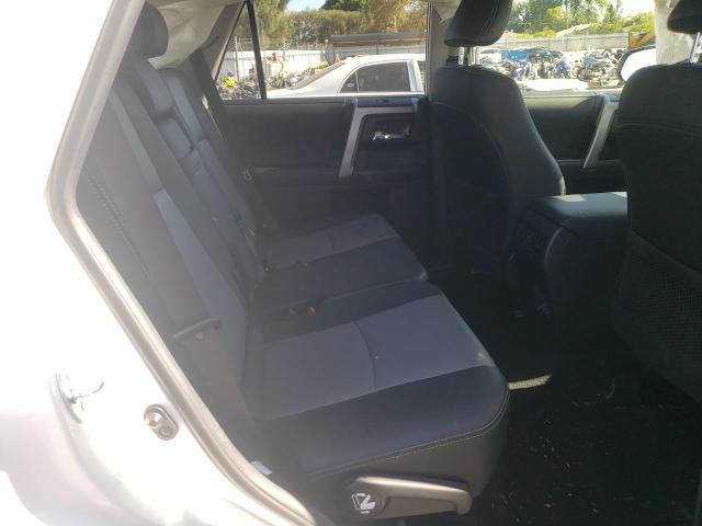 Photo 6 from auction – 2022 TOYOTA 4RUNNER SR with VIN JTEFU5JR1N5268828