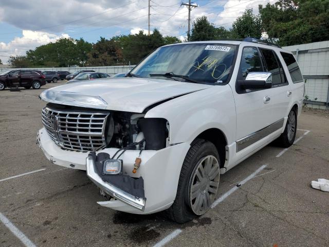 Photo 2 from auction – 2011 LINCOLN NAVIGATOR with VIN 5LMJJ2J54BEJ02648