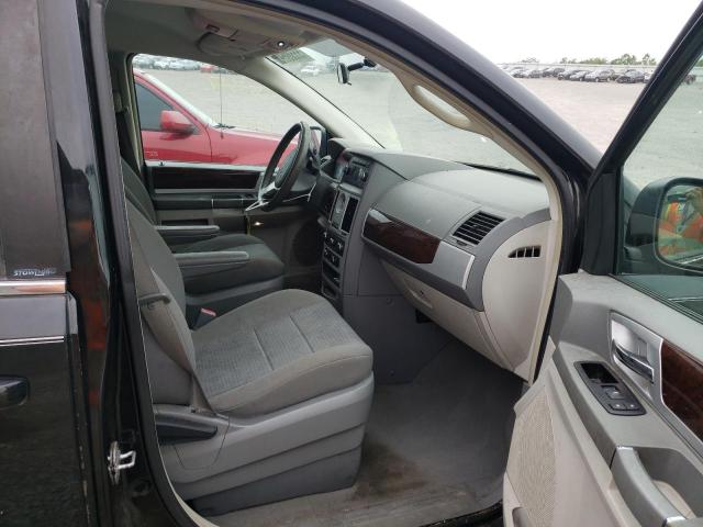 Photo 5 from auction – 2010 CHRYSLER TOWN & COU with VIN 2A4RR5D11AR461061