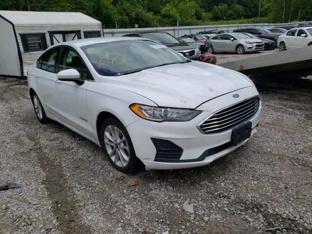FORD FUSION SE 2019 with VIN 3FA6P0LU5KR263842 - Photo from auction
