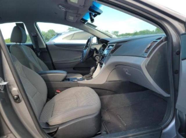 Photo 5 from auction – 2012 HYUNDAI SONATA GLS with VIN 5NPEB4AC9CH410304