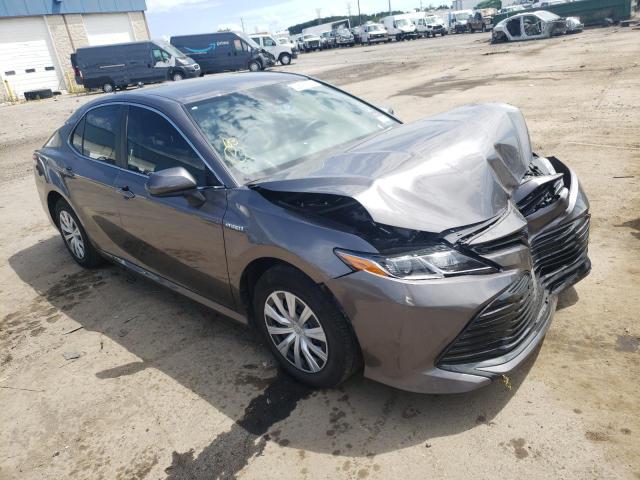 TOYOTA CAMRY LE 2020 with VIN 4T1C31AK6LU017906 - Photo from auction