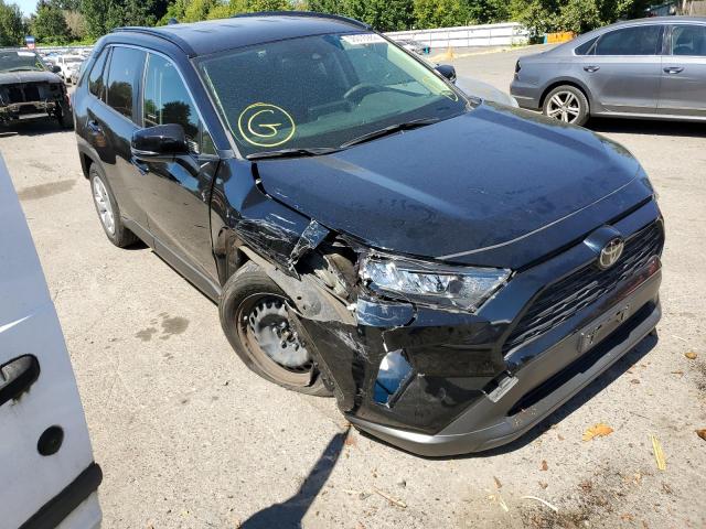 TOYOTA RAV4 LE 2019 with VIN JTMG1RFV8KD030118 - Photo from auction