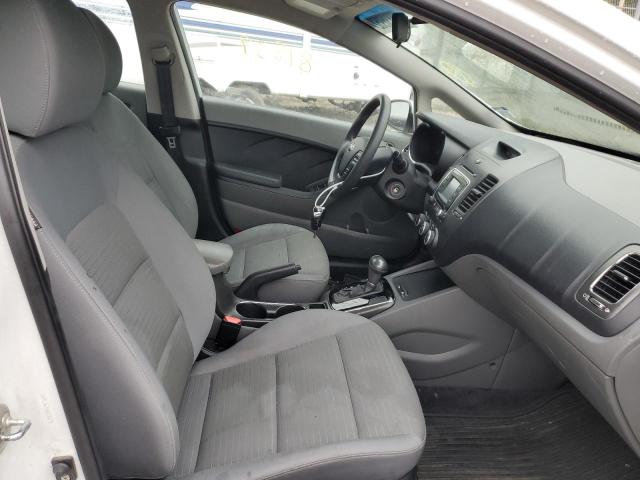 Photo 5 from auction – 2017 KIA FORTE LX with VIN 3KPFL4A7XHE138278