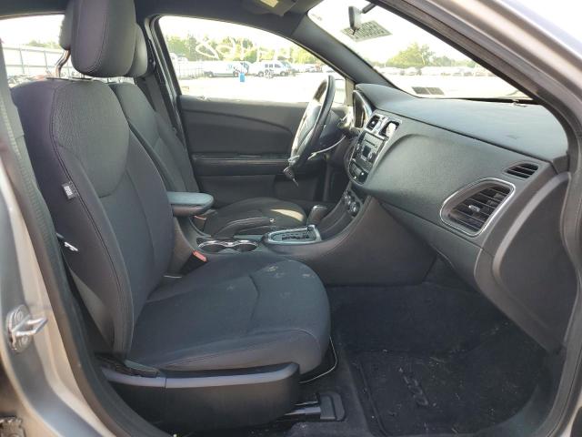 Photo 5 from auction – 2014 CHRYSLER 200 TOURIN with VIN 1C3CCBBG0EN132152