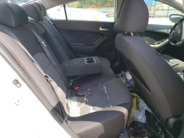 Photo 6 from auction – 2018 KIA FORTE LX with VIN 3KPFL4A74JE274234