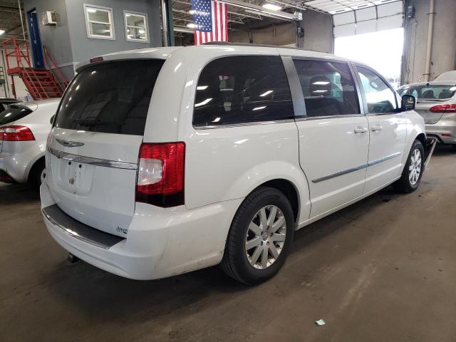 Photo 4 from auction – 2016 CHRYSLER TOWN & COU with VIN 2C4RC1BG4GR284148