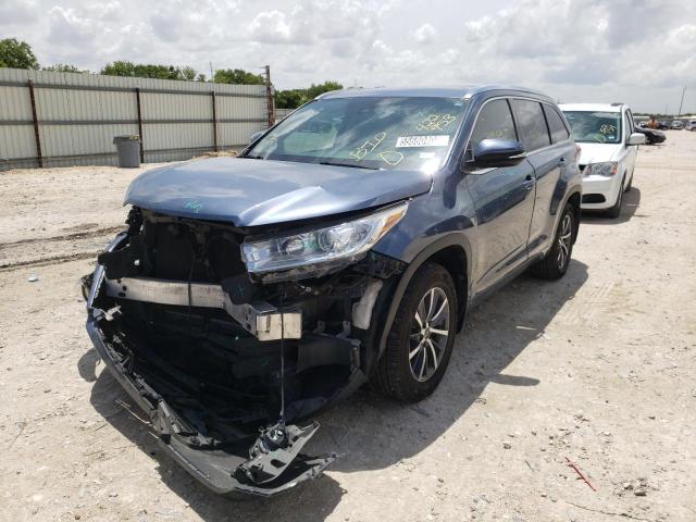 Photo 2 from auction – 2017 TOYOTA HIGHLANDER with VIN 5TDJZRFH0HS422953