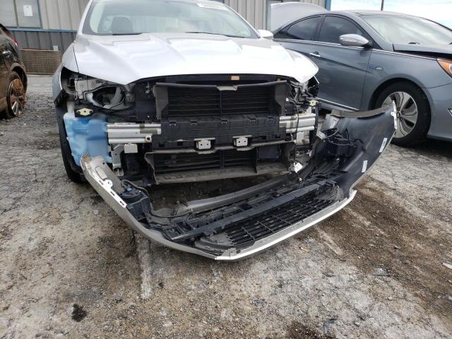 Photo 9 from auction – 2013 FORD FUSION SE with VIN 3FA6P0LU1DR289437