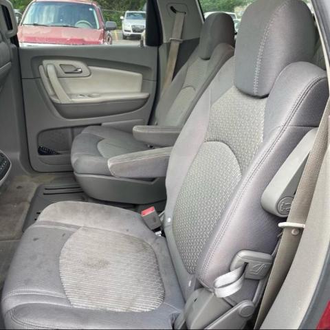 Photo 6 from auction – 2010 CHEVROLET TRAVERSE L with VIN 1GNLRGED0AJ219325