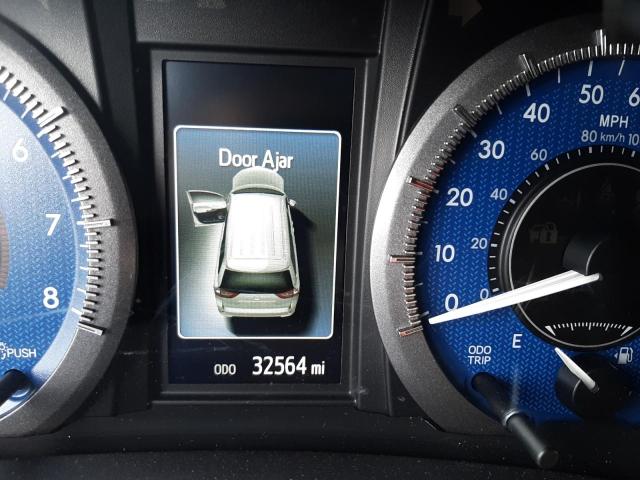 Photo 8 from auction – 2015 TOYOTA SIENNA XLE with VIN 5TDDK3DC3FS113108