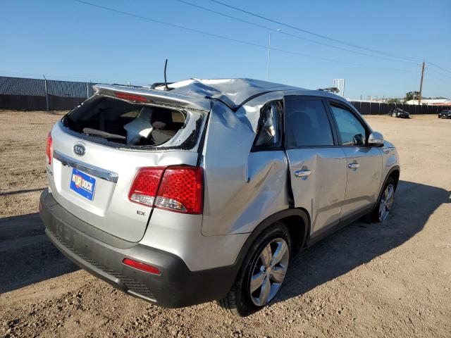 Photo 4 from auction – 2012 KIA SORENTO EX with VIN 5XYKU4A6XCG299678