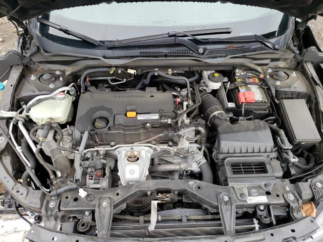 Photo 7 from auction – 2017 HONDA CIVIC LX with VIN 19XFC2F58HE062751