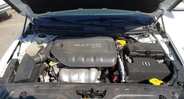 Photo 7 from auction – 2015 CHRYSLER 200 C with VIN 1C3CCCCB2FN558175