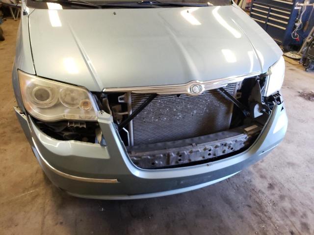 Photo 9 from auction – 2010 CHRYSLER TOWN & COU with VIN 2A4RR6DX5AR137170