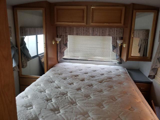 Photo 9 from auction – 1997 FLEE SOUTHWIND with VIN 1GBKP37N1V3306576