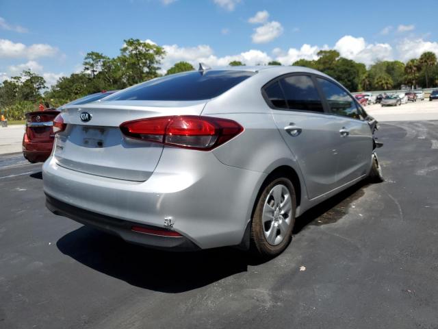 Photo 4 from auction – 2017 KIA FORTE LX with VIN 3KPFK4A76HE013863