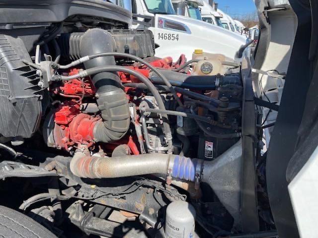 Photo 7 from auction – 2018 FREIGHTLINER CASCADIA 1 with VIN 3AKJHHFG1JSJV9610