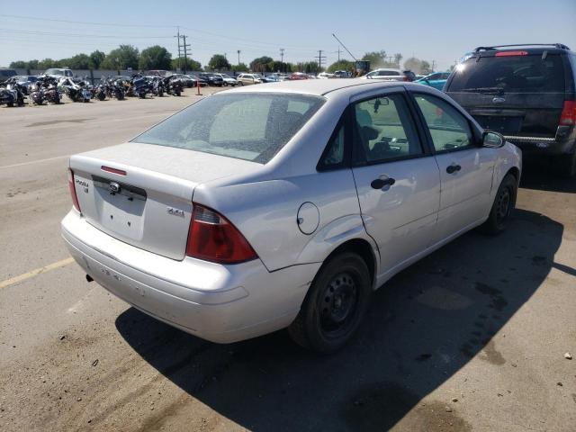 Photo 4 from auction – 2005 FORD FOCUS ZX4 with VIN 1FAFP34N95W165651