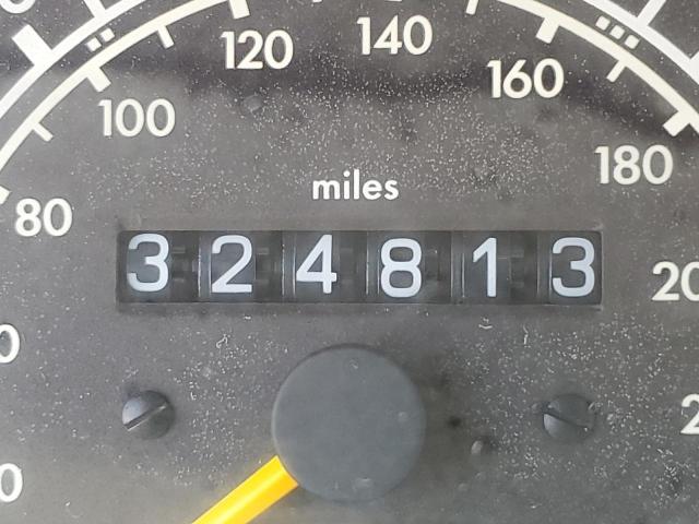 Photo 8 from auction – 1992 MERCEDES-BENZ 300 E with VIN WDBEA30D5NB798755