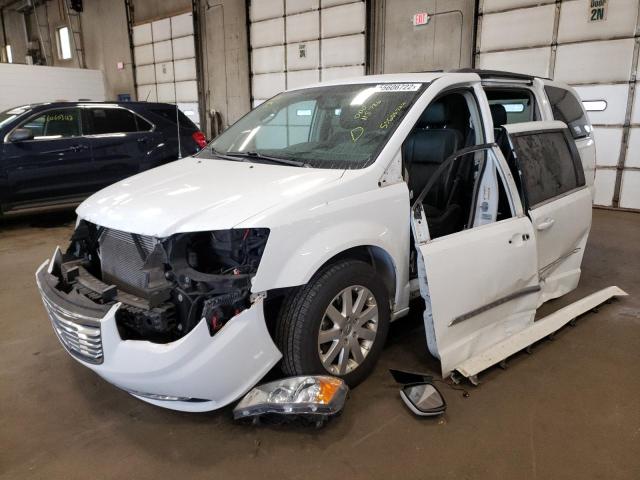 Photo 2 from auction – 2016 CHRYSLER TOWN & COU with VIN 2C4RC1BG4GR284148
