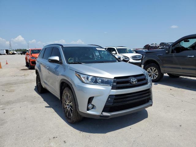 TOYOTA HIGHLANDER 2017 with VIN 5TDKZRFH2HS190070 - Photo from auction