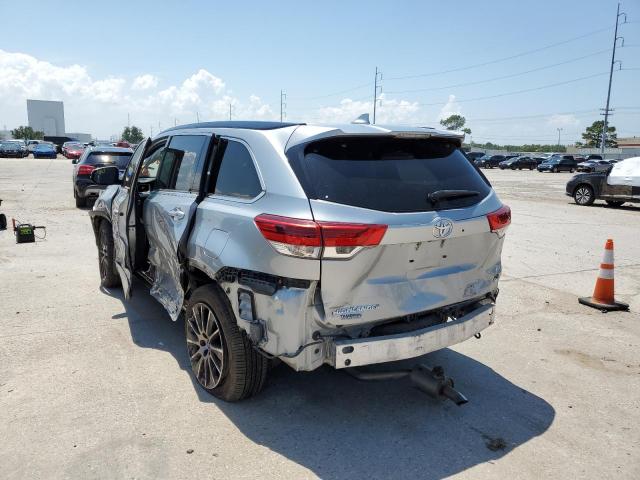 Photo 3 from auction – 2017 TOYOTA HIGHLANDER with VIN 5TDKZRFH2HS190070