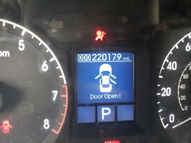 Photo 8 from auction – 2011 HYUNDAI GENESIS 3. with VIN KMHGC4DE6BU117639
