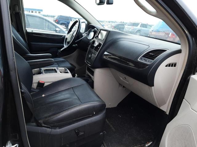 Photo 5 from auction – 2015 CHRYSLER TOWN & COU with VIN 2C4RC1CG5FR676861