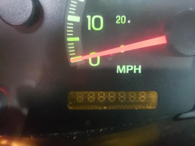 Photo 8 from auction – 2001 FORD F150 with VIN 1FTRX18W31NA94672