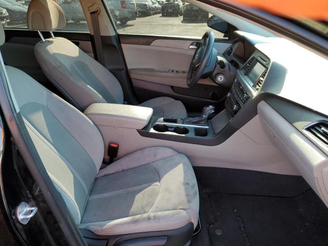 Photo 5 from auction – 2017 HYUNDAI SONATA SE with VIN 5NPE24AF8HH507169